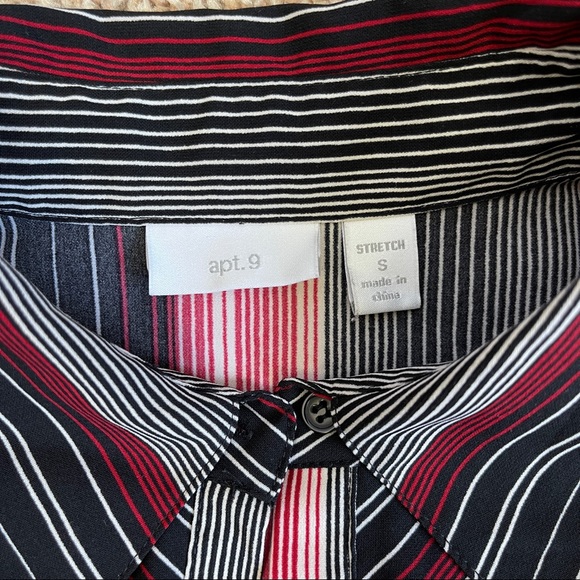 🚫SOLD🚫 Apt. 9 Red Black White Chevron Stripes Button Down - Picture 16 of 16
